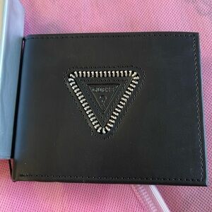 NWT Guess Wallet